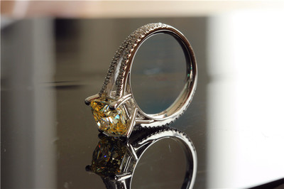 黄金首饰加工与珠宝品牌代工 广州正东珠宝的微镶工艺与创新